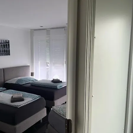 Pension Apartment Burscheid Apartment
